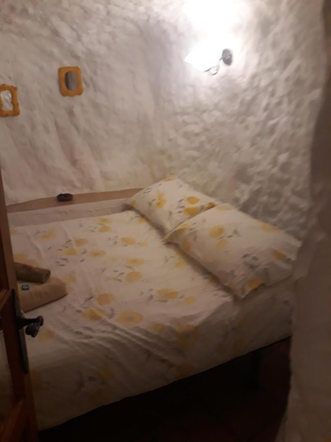 The Welcome Cave Freila المظهر الخارجي الصورة
