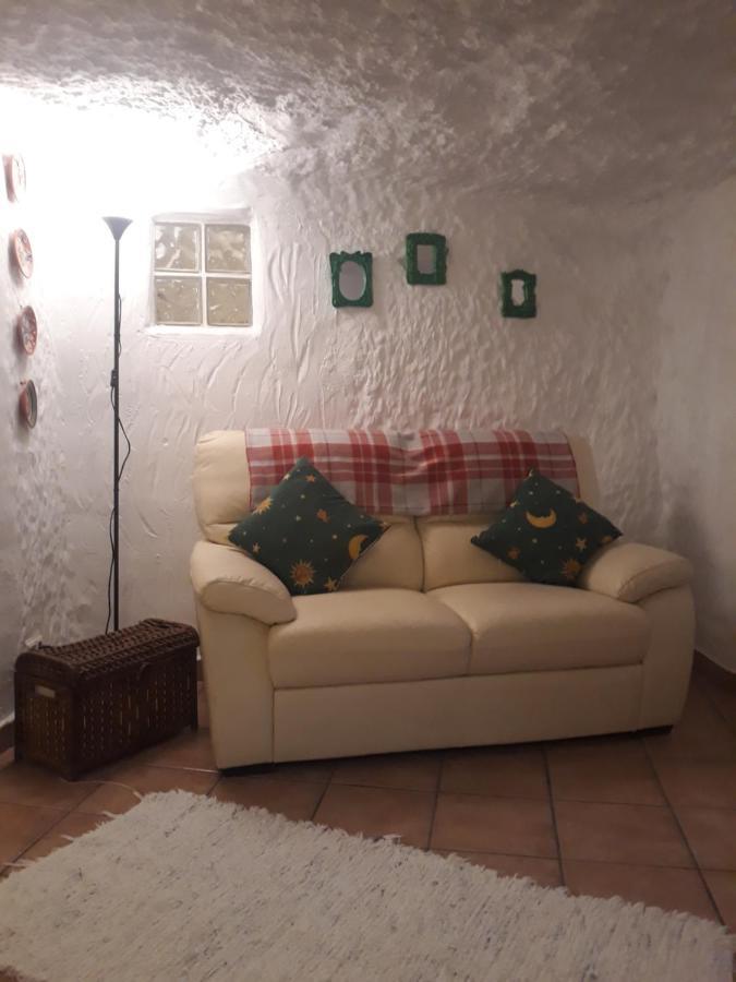 The Welcome Cave Freila المظهر الخارجي الصورة